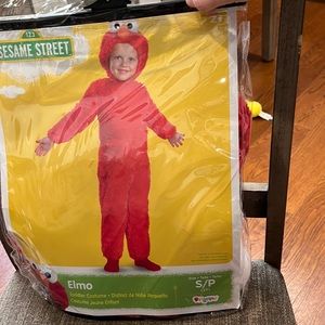 Elmo costume like new